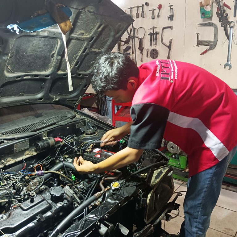 Kursus Teknik Otomotif, Mesin, & Alat Berat
