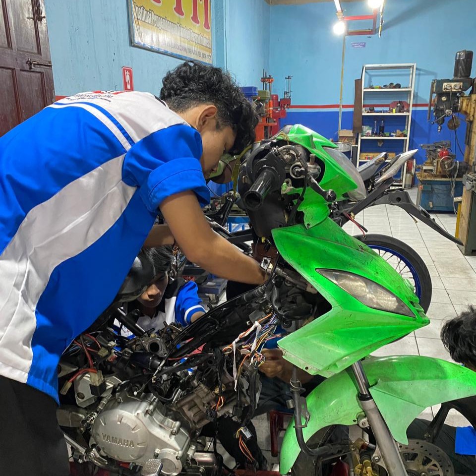 WhatsApp Image 2025-10-21 at 08.44.53