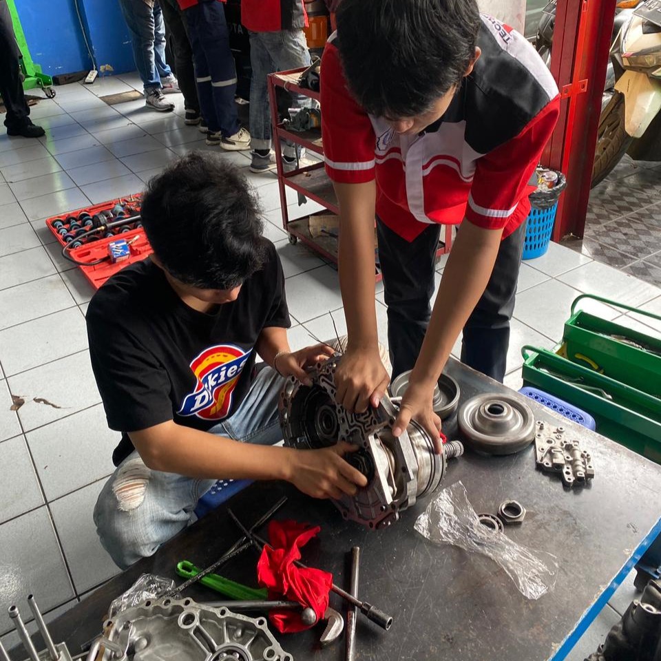 WhatsApp Image 2025-10-31 at 09.40.34 (1)